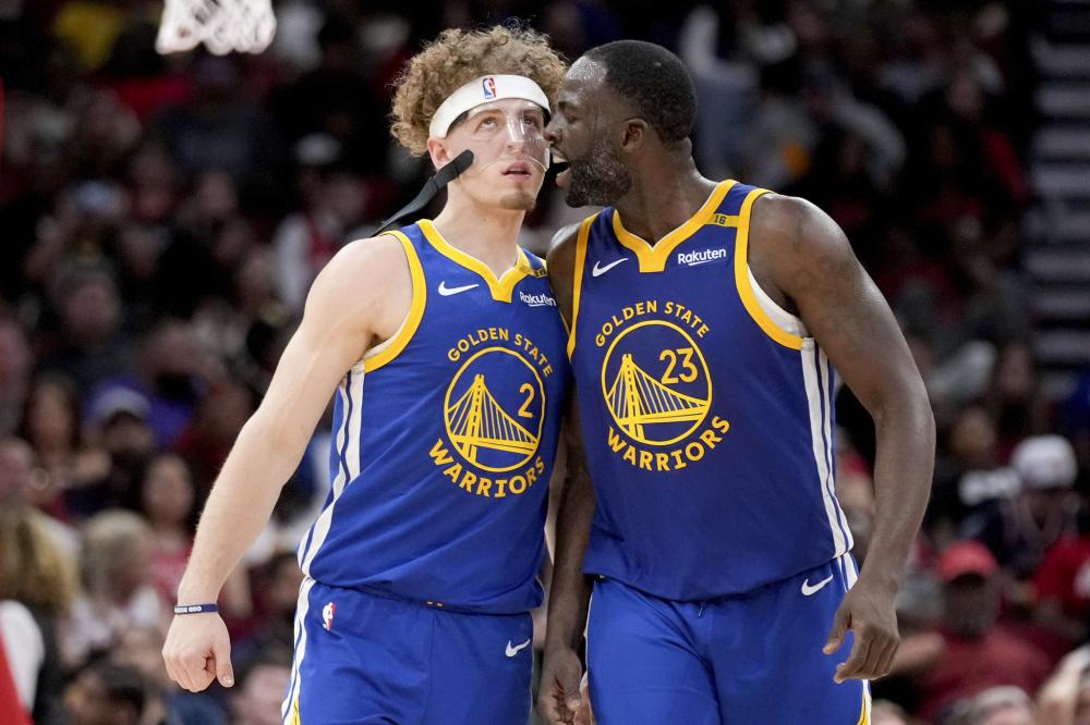 不绝于耳 不绝于耳